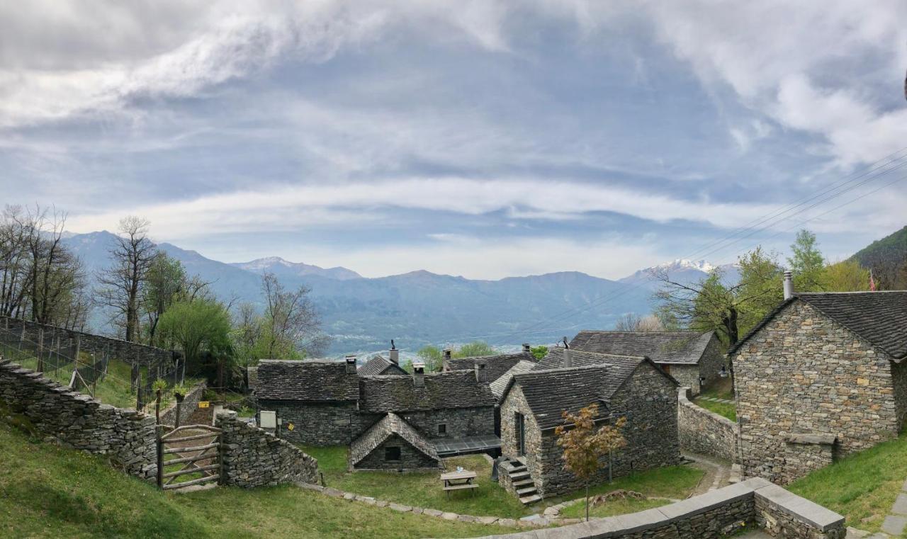 Birdbox Curzutt Hotel Monte Carasso Екстериор снимка
